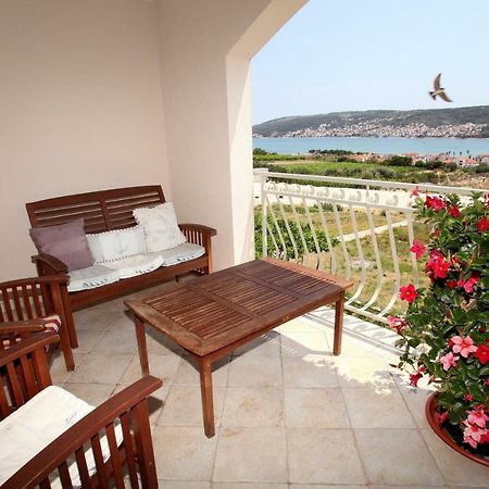 Apartman Dinka Trogir Buitenkant foto