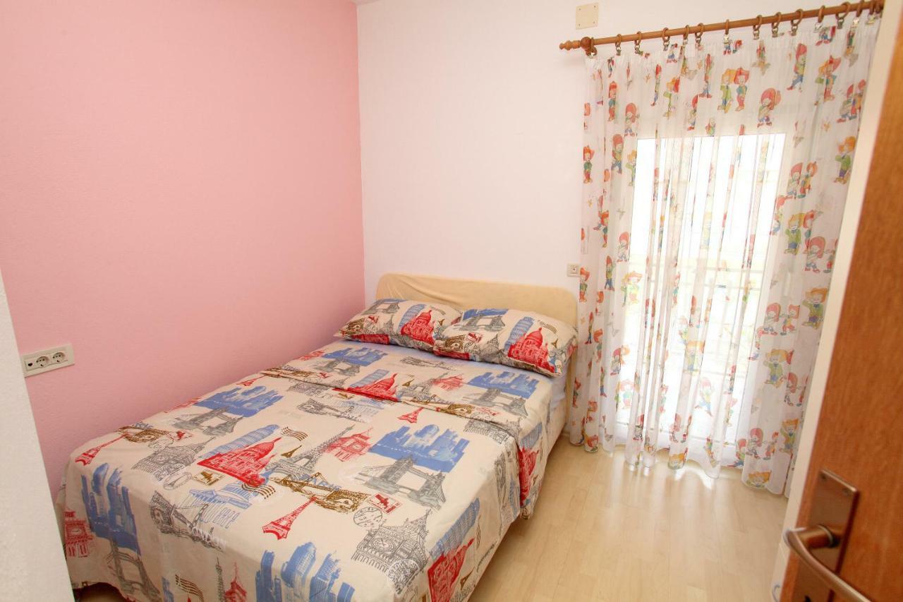 Apartman Dinka Trogir Buitenkant foto