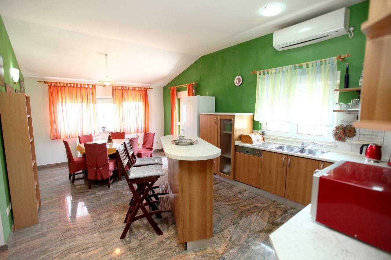 Apartman Dinka Trogir Buitenkant foto