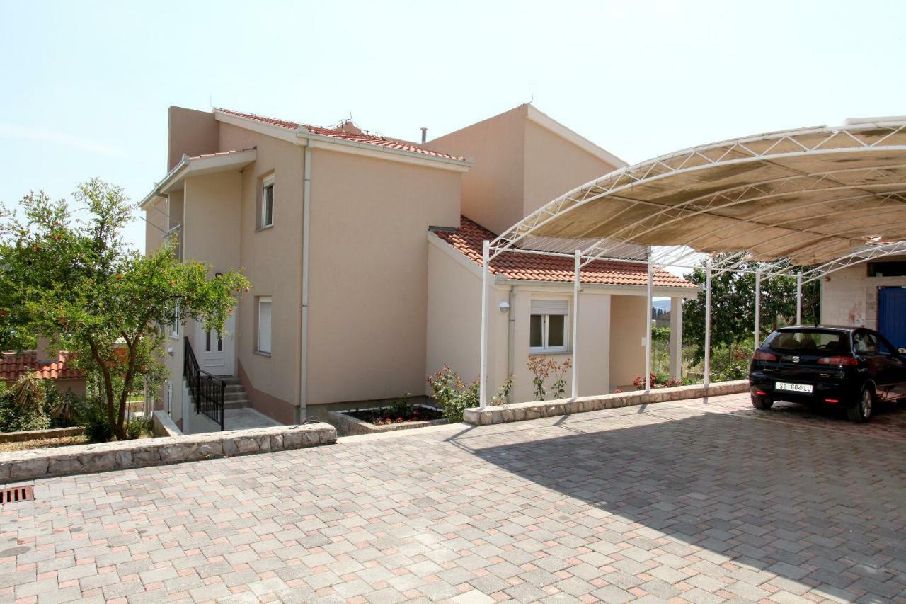 Apartman Dinka Trogir Buitenkant foto