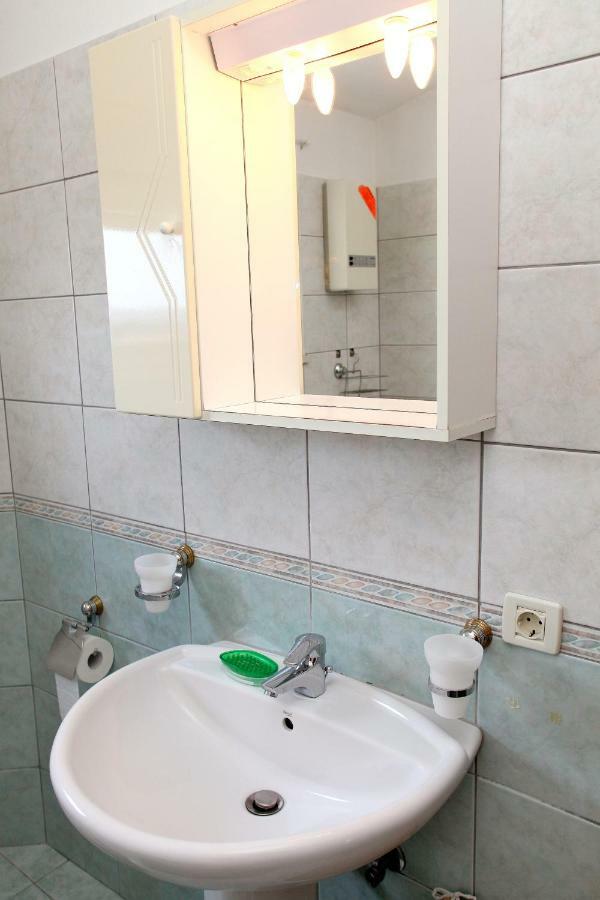 Apartman Dinka Trogir Buitenkant foto