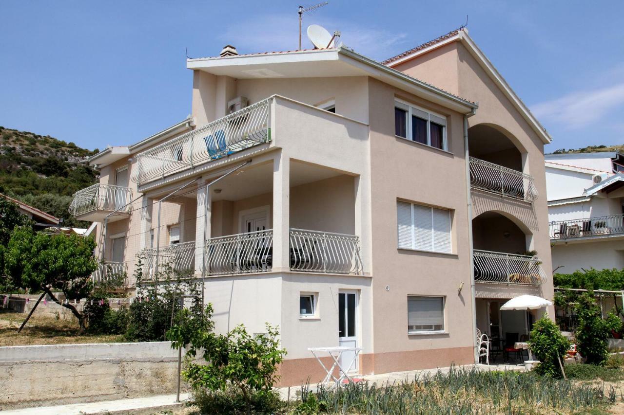 Apartman Dinka Trogir Buitenkant foto