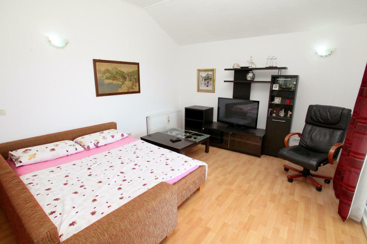 Apartman Dinka Trogir Buitenkant foto