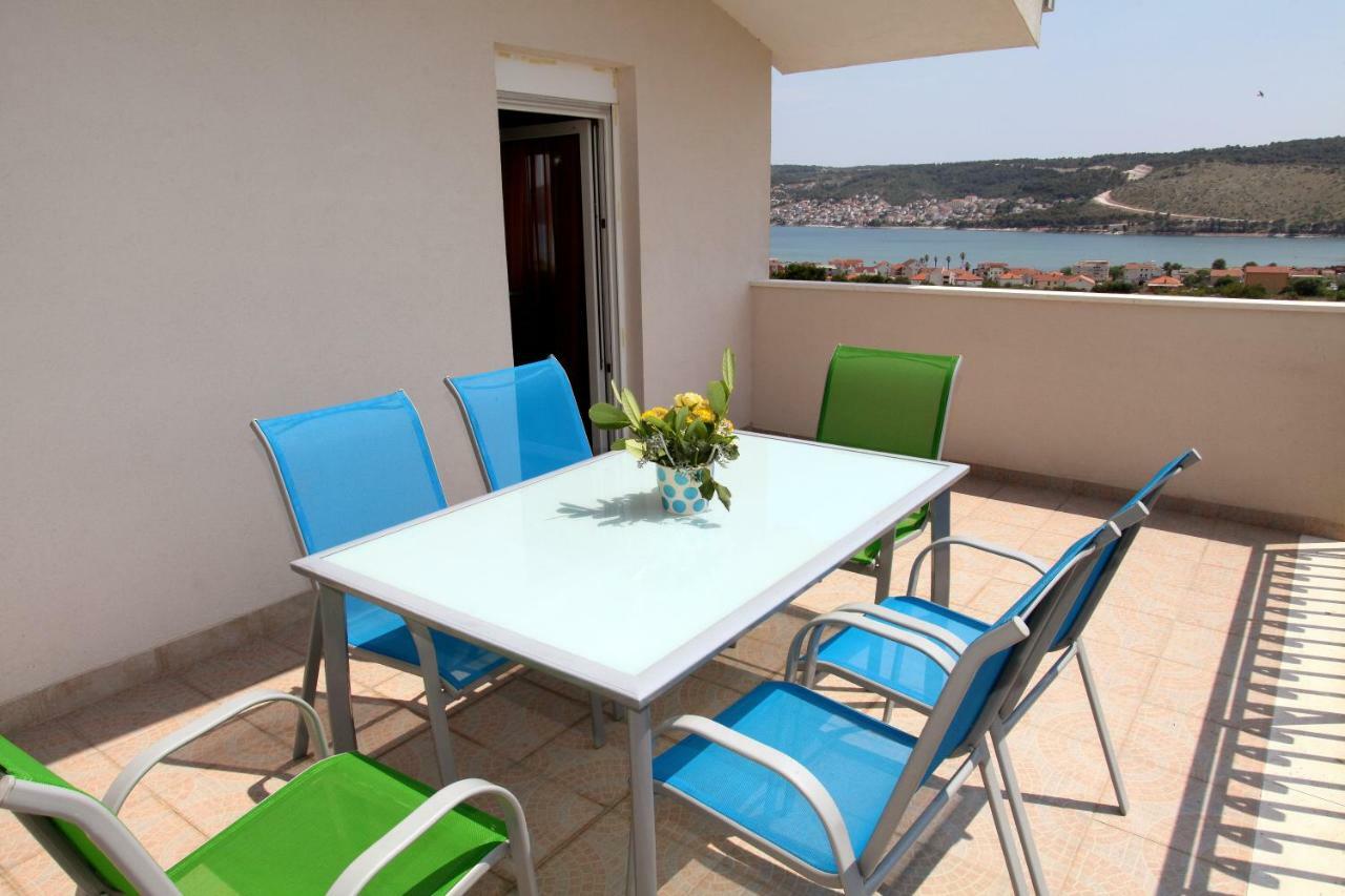 Apartman Dinka Trogir Buitenkant foto